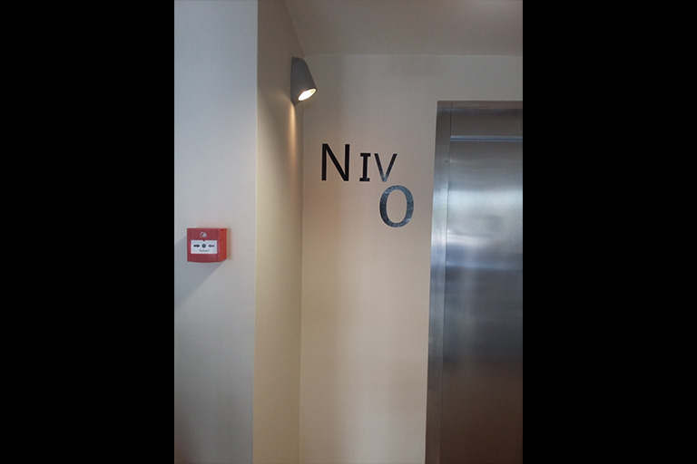 Lettres découpées Acces NIV
