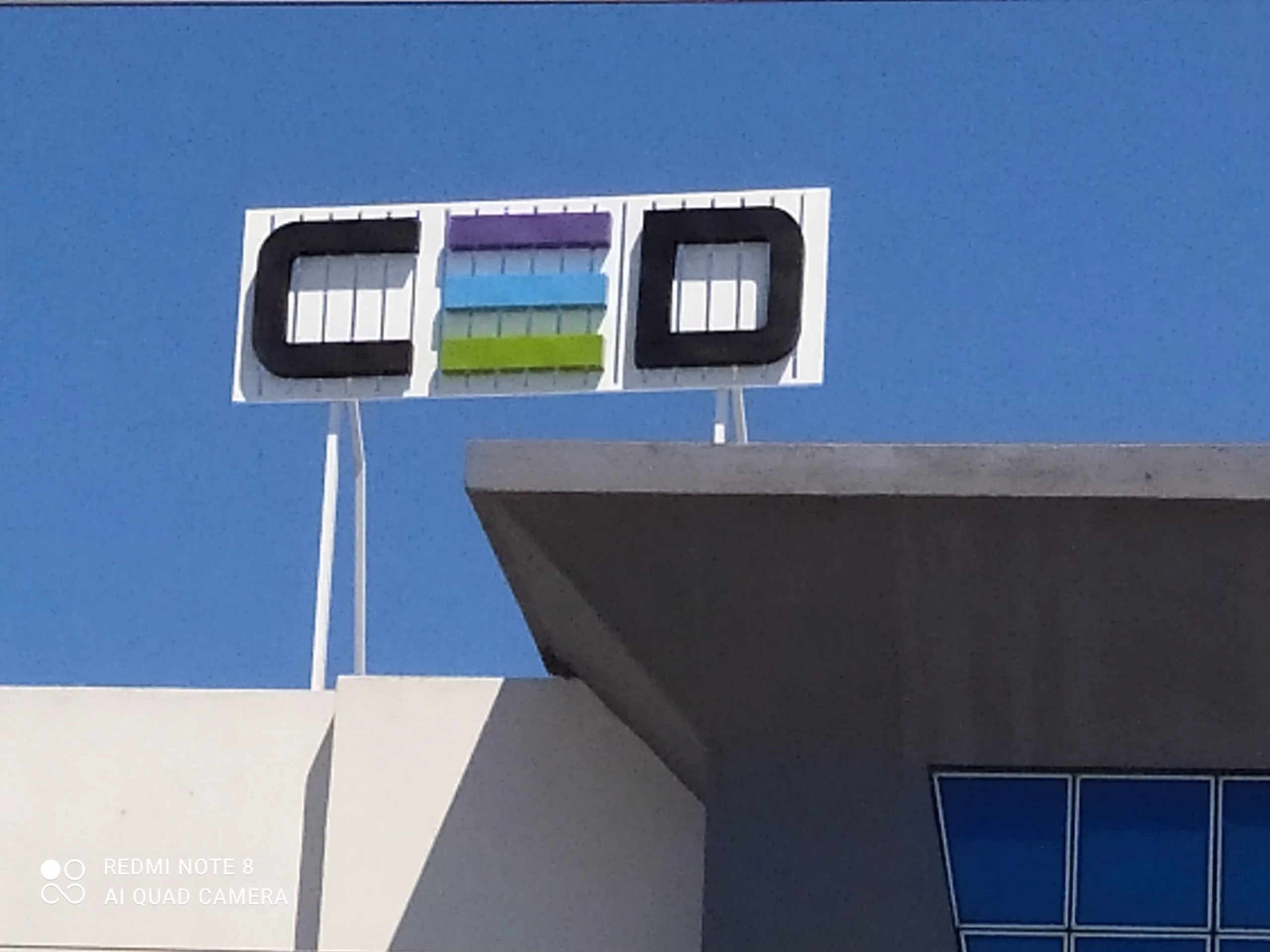 Enseigne non lumineuse en lettres boitier