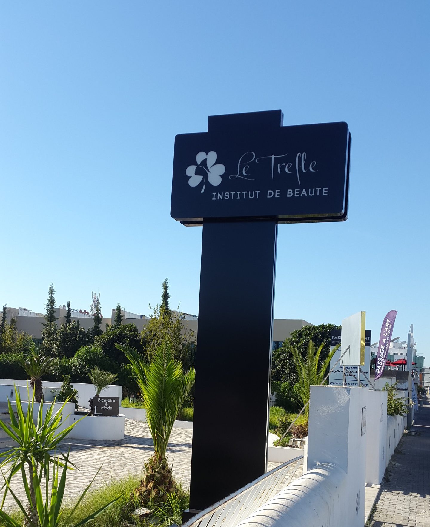 Totem Le Trefle