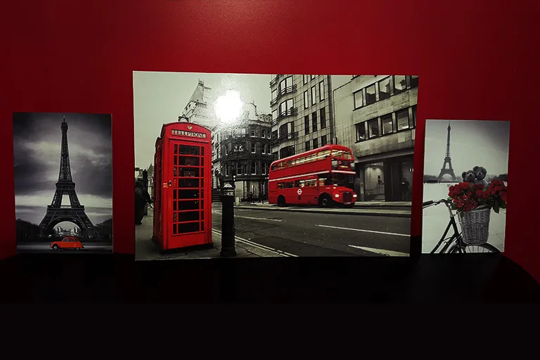 Vinyle imprimé collé sur un panneau en PVC