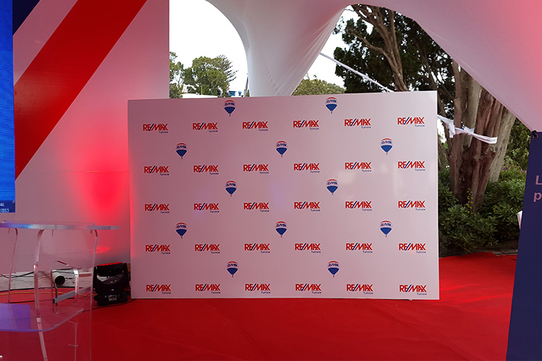 Panneaux d’affichage Remax