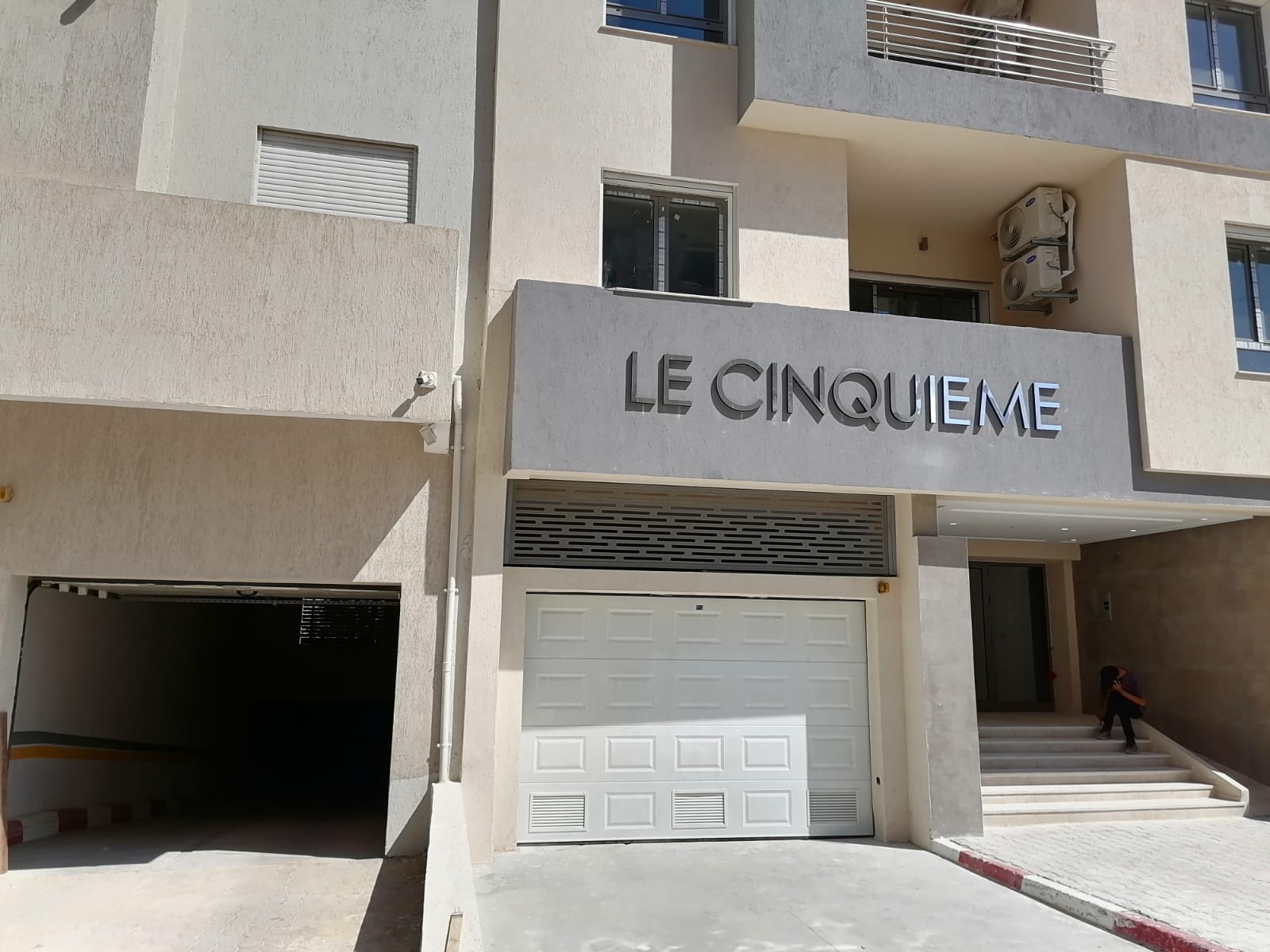 Enseigne non lumineuse en Lettres découpées – H5