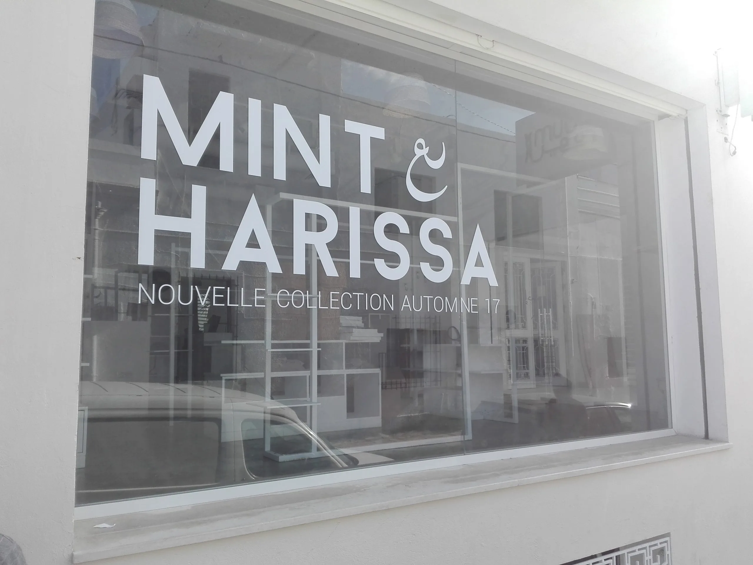 Stickers et lettrage vitrine